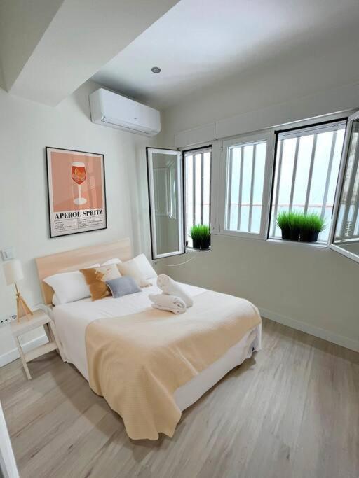 Amazing Apt 1 Hab Para 4Pax En La Plaza De Chueca Madrid Exterior foto